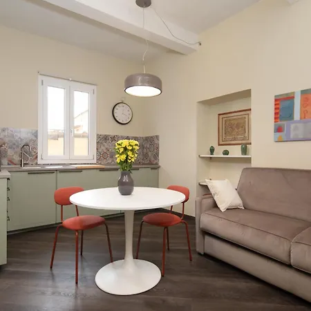 Ponte Vecchio Modern Retreat フィレンツェ